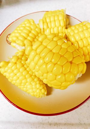 水コップ一杯3分トウモロコシ完璧なゆで方-レシピのメイン写真