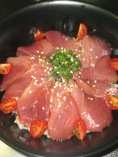 お刺身で豪華な海鮮丼に♪-レシピのメイン写真