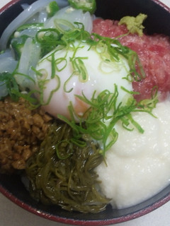 温玉がいいねっ♬夏のネバネバ丼。-レシピのメイン写真