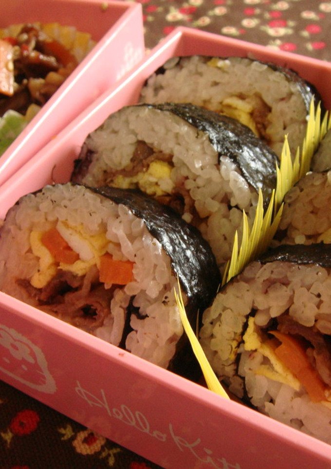 ＊牛肉のしぐれ煮で巻きずし弁当＊-レシピのメイン写真