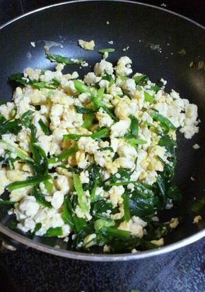 ニラの木綿豆腐の卵煎り簡単一品-レシピのメイン写真