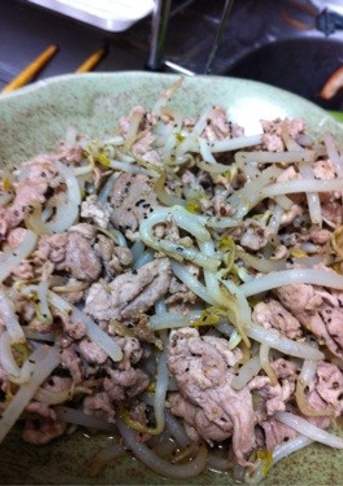 豚肉ともやしのシンプル炒め-レシピのメイン写真