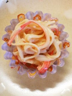 お弁当に♪かにかまのオイマヨ和え-レシピのメイン写真