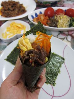 韓国風焼き肉手巻き寿司♪楽しい美味しい♪-レシピのメイン写真