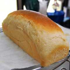 รูปของ 超手抜き！なのに絶品❤レンジ発酵食パン