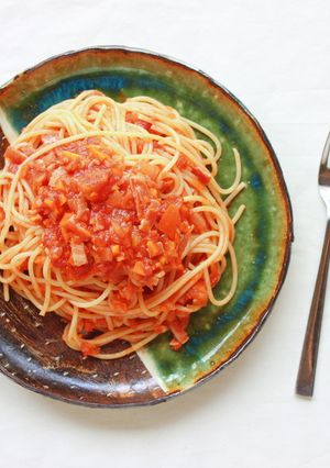 たっぷり野菜とベーコンのトマトパスタ。-レシピのメイン写真