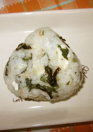 ピリッとおいしいごちそうおにぎり-レシピのメイン写真
