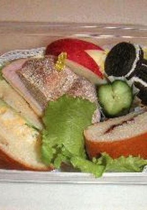 ふすま入りライ麦パンのサンドイッチ弁当　●for女子高生-レシピのメイン写真