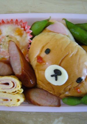 リラックマキャラ弁♥焼きそばロールパン♥-レシピのメイン写真