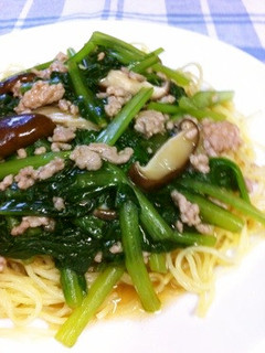 小松菜と豚挽の簡単焼きそば!-レシピのメイン写真