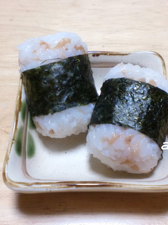 お弁当に!かわいいプチおむすび♪-レシピのメイン写真