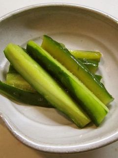 きゅうり♡めんつゆ+オイスターソース漬け-レシピのメイン写真