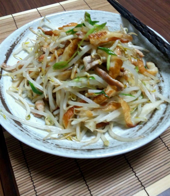 【もやしニンニク】 Amazon.co.jp: エスフーズ 牛ホルモンともやしのにんにく塩炒め