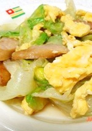 簡単!ウインナーと卵とレタスの中華炒め-レシピのメイン写真