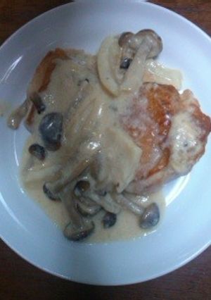 簡単★鶏もも肉ソテー★クリームソース-レシピのメイン写真