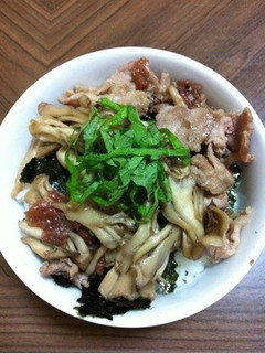 舞茸と豚肉の梅シソ丼☆-レシピのメイン写真