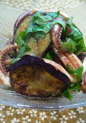 茄子とゲソのにんにく醤油和え-レシピのメイン写真