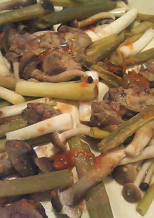 鶏レバーと葱としめじのコチュジャン蒸し-レシピのメイン写真