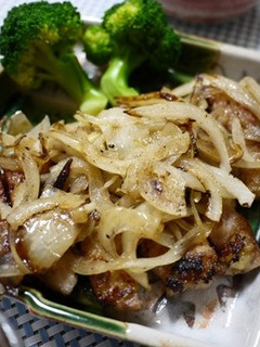 調味料は1つ!たまねぎで豚ロースステーキ-レシピのメイン写真