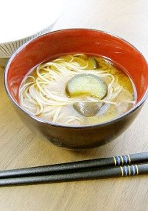 夏の定番♪ナスとそうめんの味噌汁-レシピのメイン写真