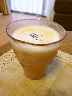 材料2つ♪ヘルシー豆乳バナナスムージー-レシピのメイン写真