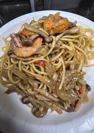 ぅんまぃ！海老とゲソのアヒージョパスタ-レシピのメイン写真