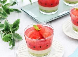 夏のひんやりスイーツ！すいかの寒天ゼリー-レシピのメイン写真