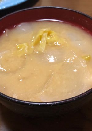 キャベツと玉ねぎの味噌汁-レシピのメイン写真