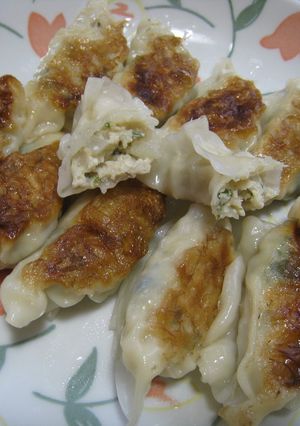 鶏ひき肉と豆腐のヘルシーさっぱりしそ餃子-レシピのメイン写真