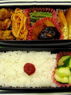 記録用☆唐揚げと変わり春巻き弁当☆-レシピのメイン写真