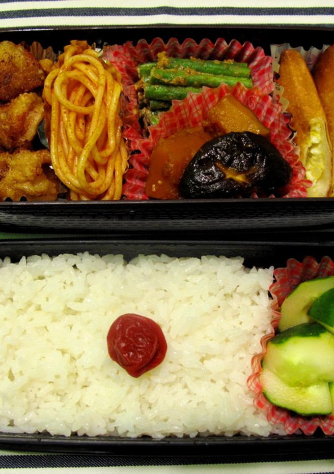 記録用☆唐揚げと変わり春巻き弁当☆-レシピのメイン写真