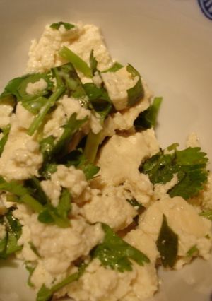 香菜と豆腐のシンプルサラダ-レシピのメイン写真