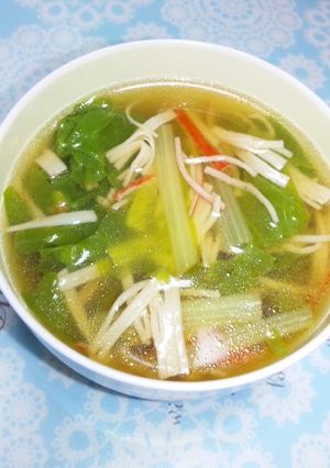 べか菜の中華風かにかまスープ-レシピのメイン写真