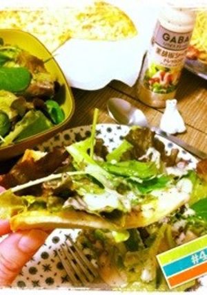 野菜を食べる♪シーザーサラダピザ-レシピのメイン写真