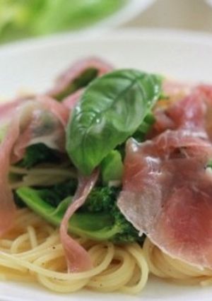 生ハムとトマトとブロッコリーのスパゲティ-レシピのメイン写真