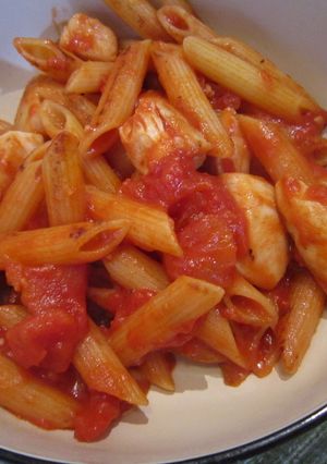 簡単♪トマトと鶏肉のペンネアラビアータ-レシピのメイン写真