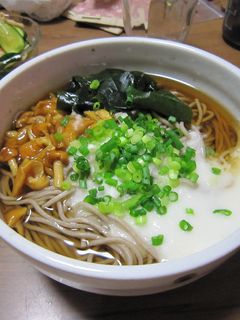 暑い夏に!冷やしなめことろろそば-レシピのメイン写真