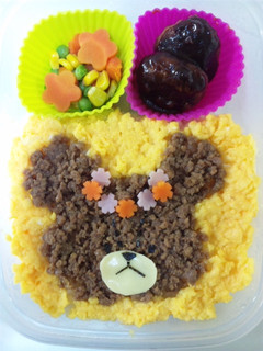 キャラ弁くまのがっこう☆そぼろジャッキー-レシピのメイン写真