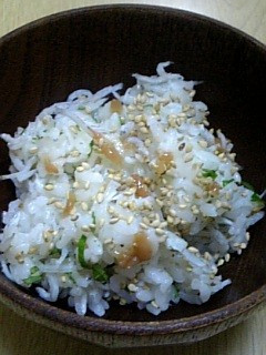 簡単!梅しらすごはん-レシピのメイン写真
