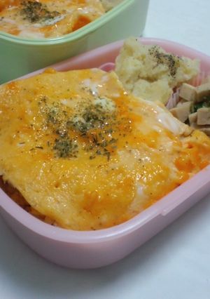 カレーオムライス✡チーズ風味の卵を乗せて-レシピのメイン写真