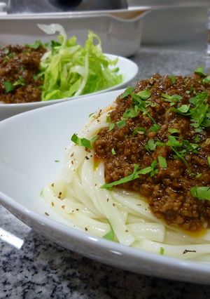 うどんでジャージャー麺-レシピのメイン写真