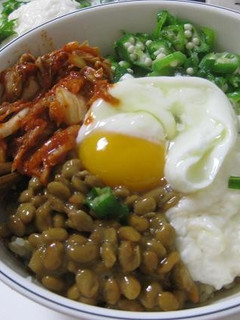 手軽でヘルシー☆オクラ納豆ねばねば丼-レシピのメイン写真