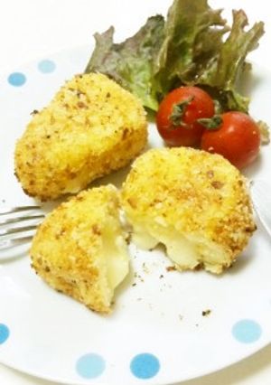 簡単☆揚げないとろ～りチーズinコロッケ-レシピのメイン写真