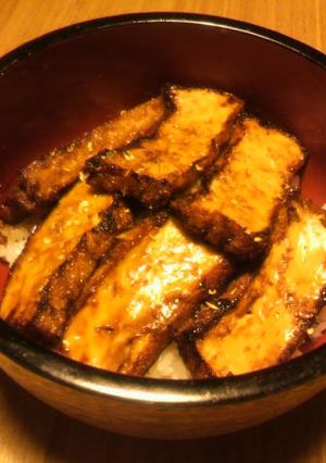 厚揚げで、なんちゃって鰻丼-レシピのメイン写真