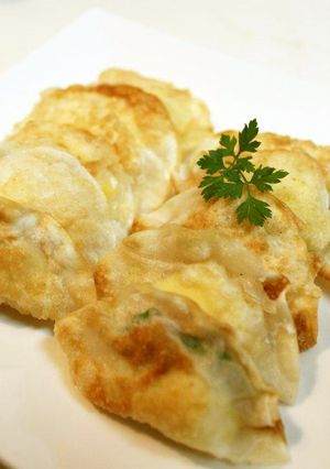 ほくほくとろ～♡ポテトとチーズの揚げ餃子-レシピのメイン写真