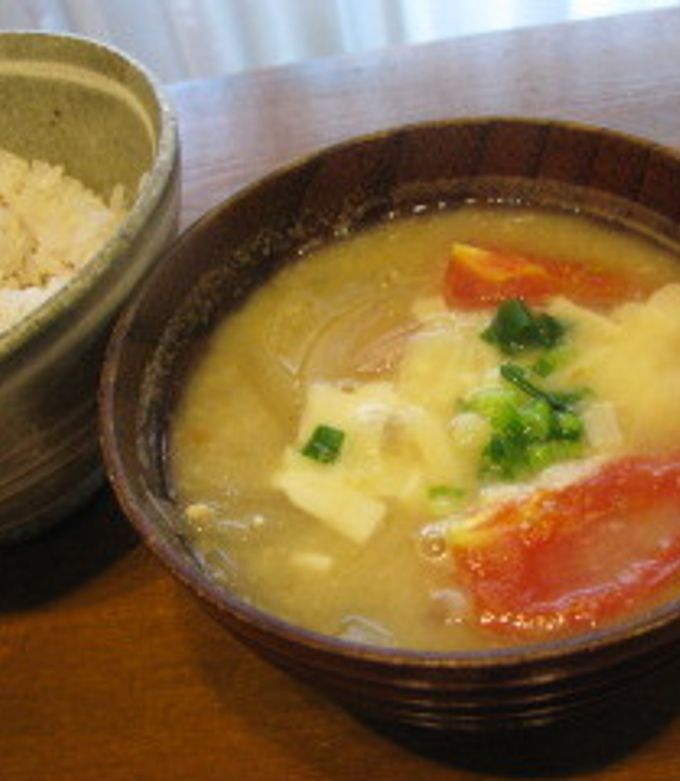 トマトとチーズの味噌汁-レシピのメイン写真