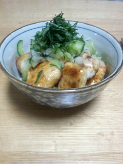 夏のランチに♪鶏のおろしさっぱり丼-レシピのメイン写真