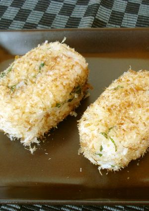 とろ～りチーズで♪梅紫蘇おかかおにぎり-レシピのメイン写真