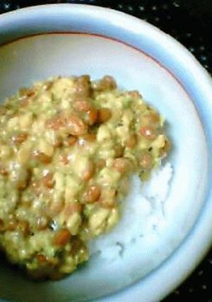 あっちゅう間にできるアボガド納豆丼 v(≡￣ー￣≡)v-レシピのメイン写真