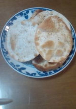 餃子の皮でパリパリせんべい-レシピのメイン写真
